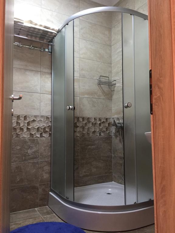 Apartment Gashi Pristina Buitenkant foto