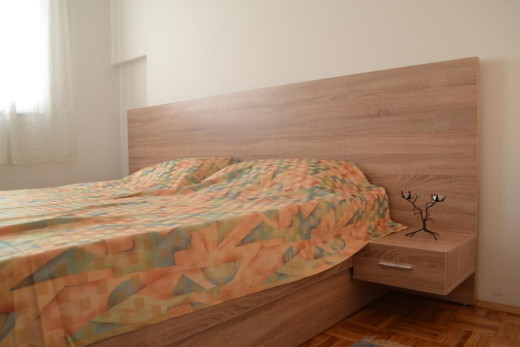 Apartment Gashi Pristina Buitenkant foto