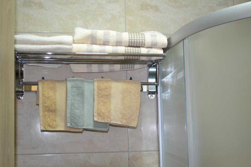 Apartment Gashi Pristina Buitenkant foto