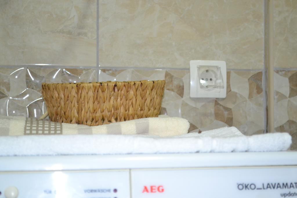 Apartment Gashi Pristina Buitenkant foto