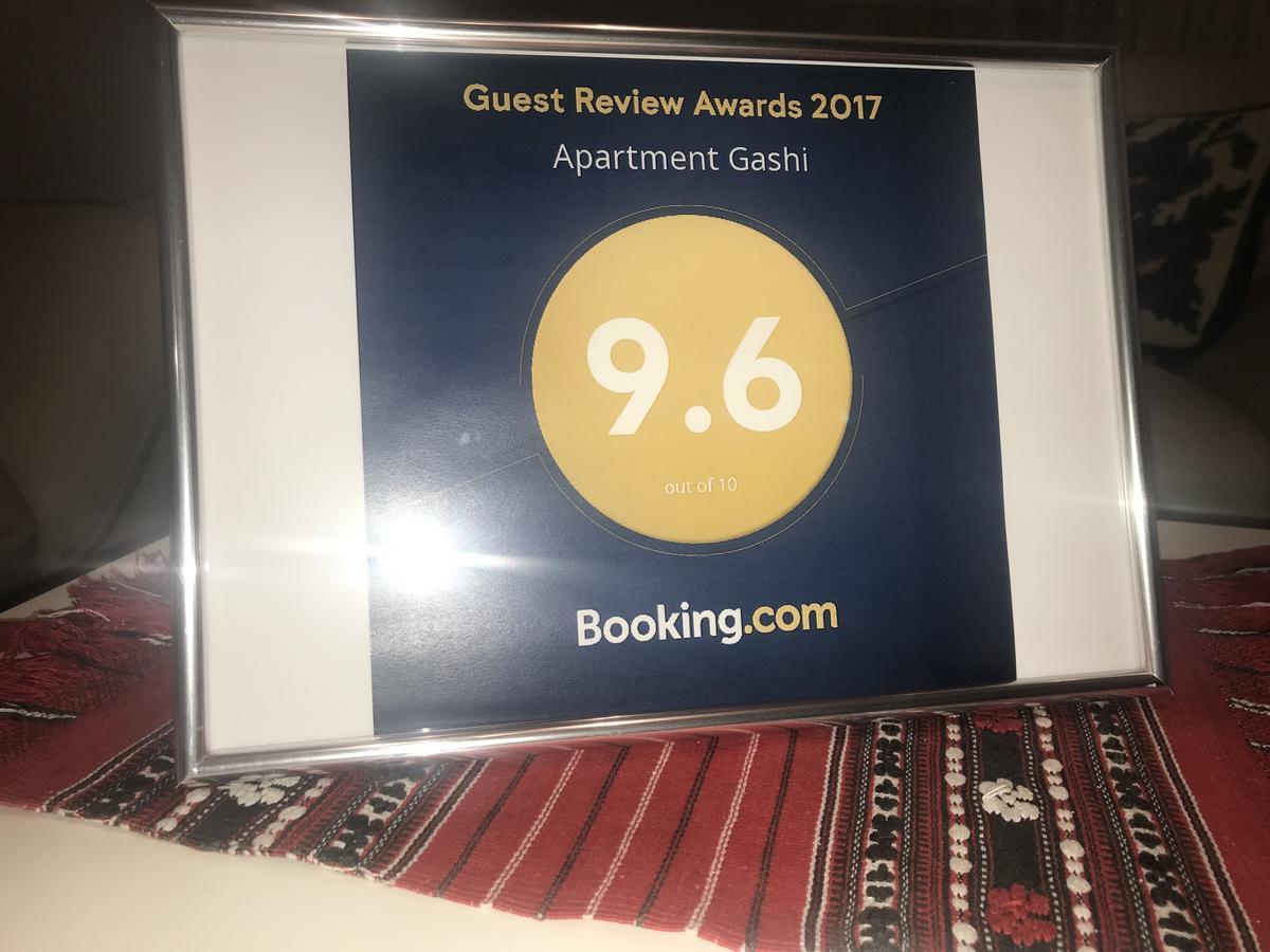 Apartment Gashi Pristina Buitenkant foto